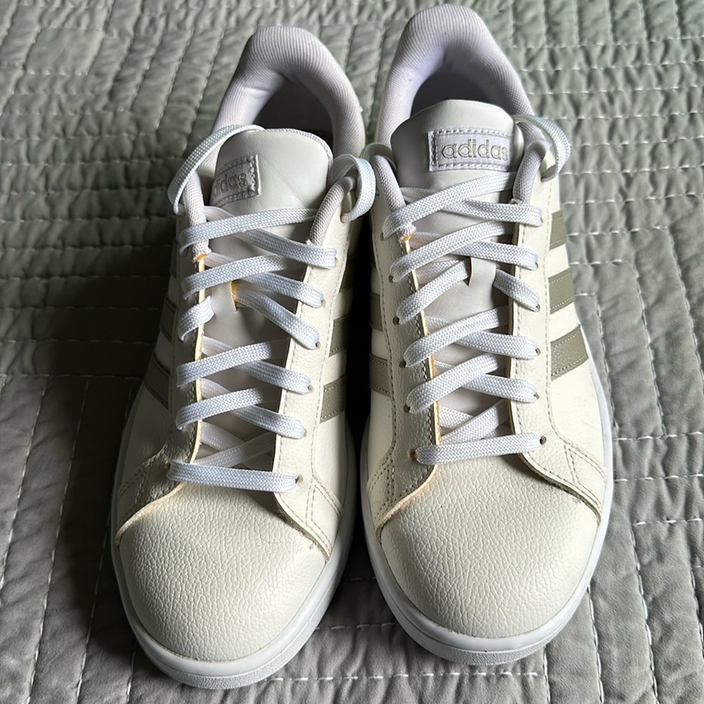 Adidas Grand Court Cloudfoam Retro Women's Low Top Shoes Sneaker Cream/Grey 9